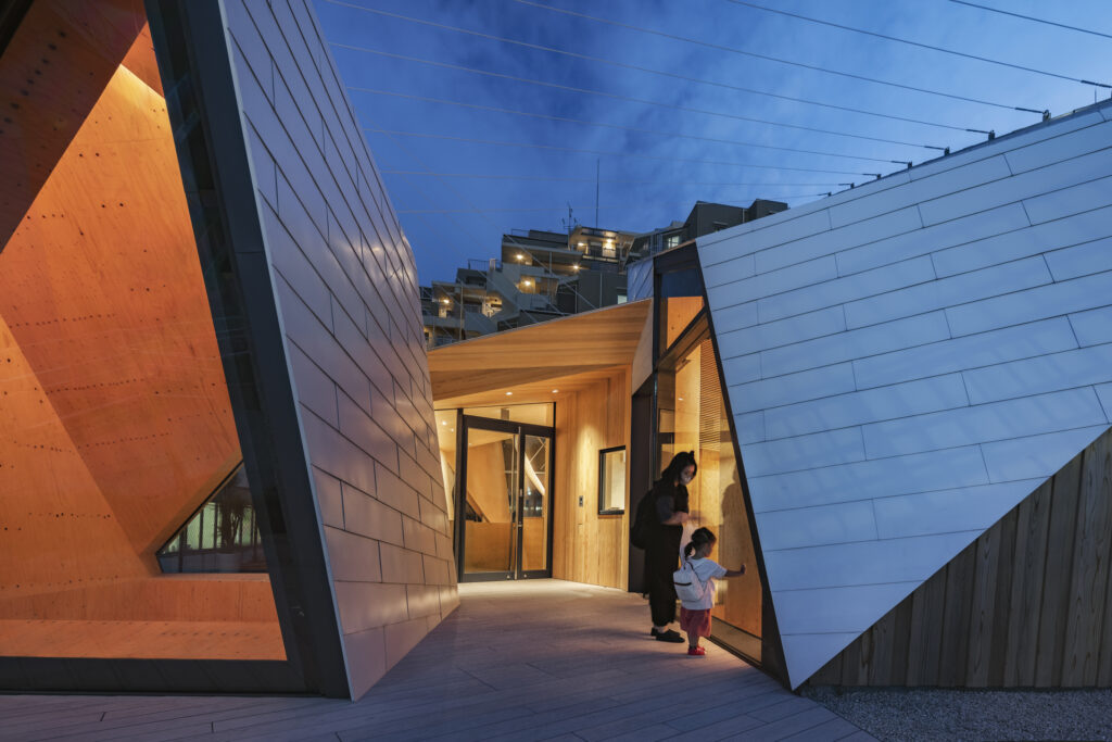 MPPT Photo Night Version by Keishin Horikoshi SS - Copy