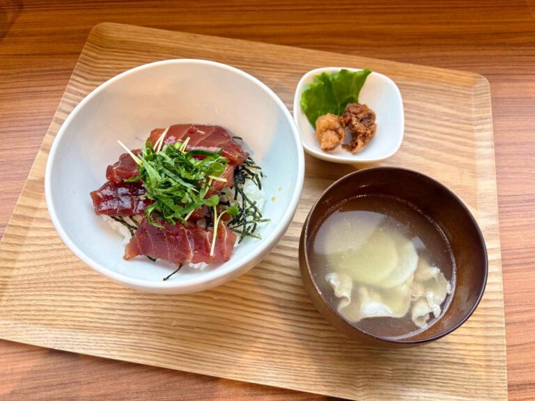 マグロの漬け丼