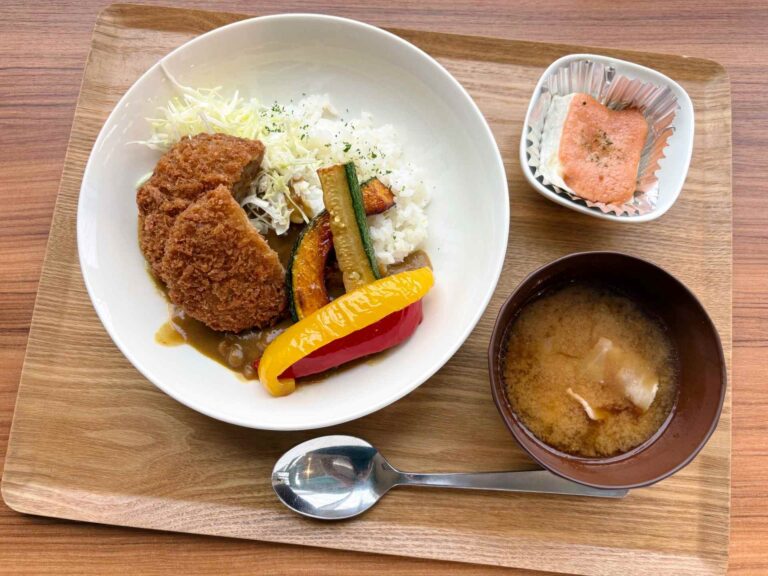 メンコロカレー