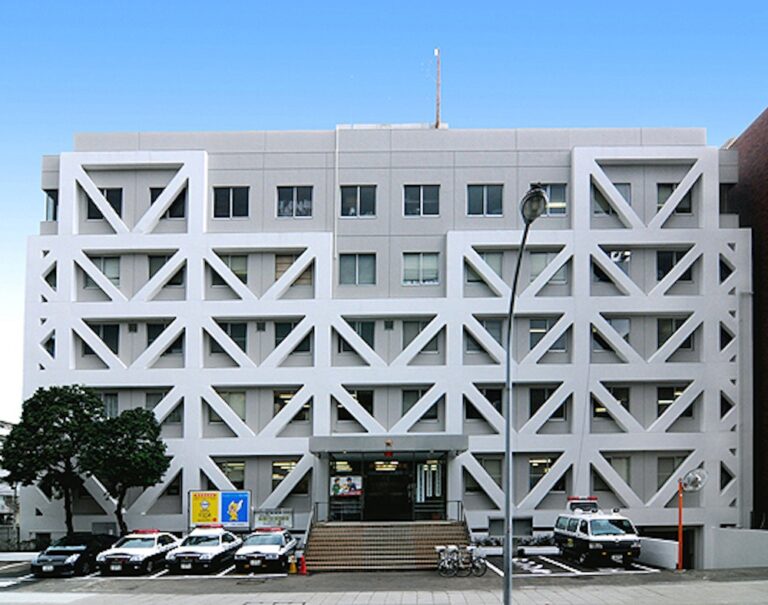 伊勢佐木警察署耐震補強1