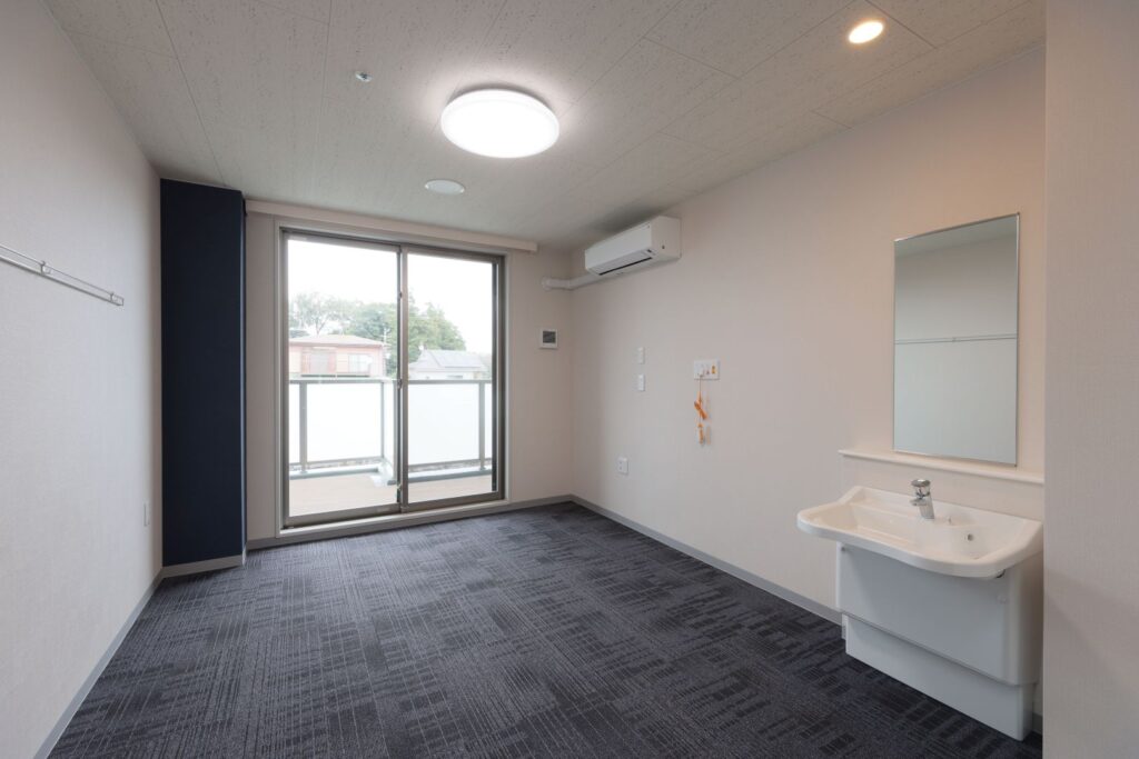 太陽の家左近山13