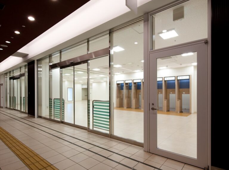 某金融機関本店舗1