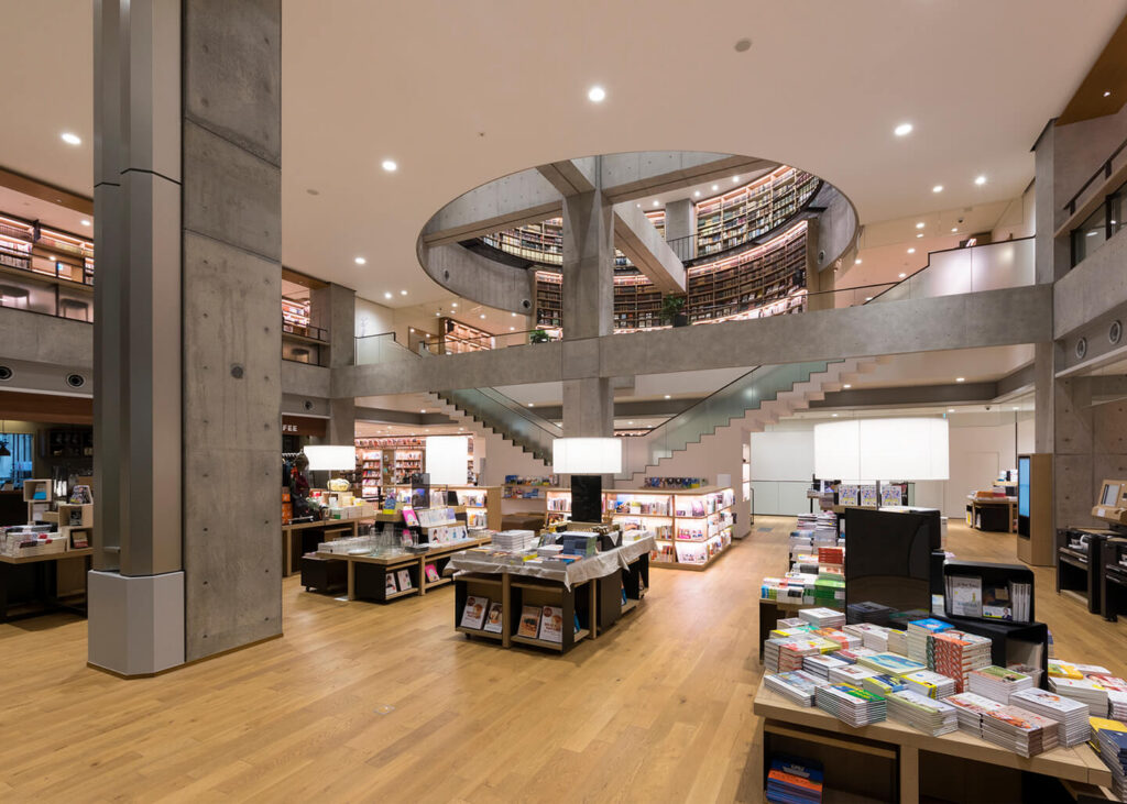 海老名市立中央図書館3