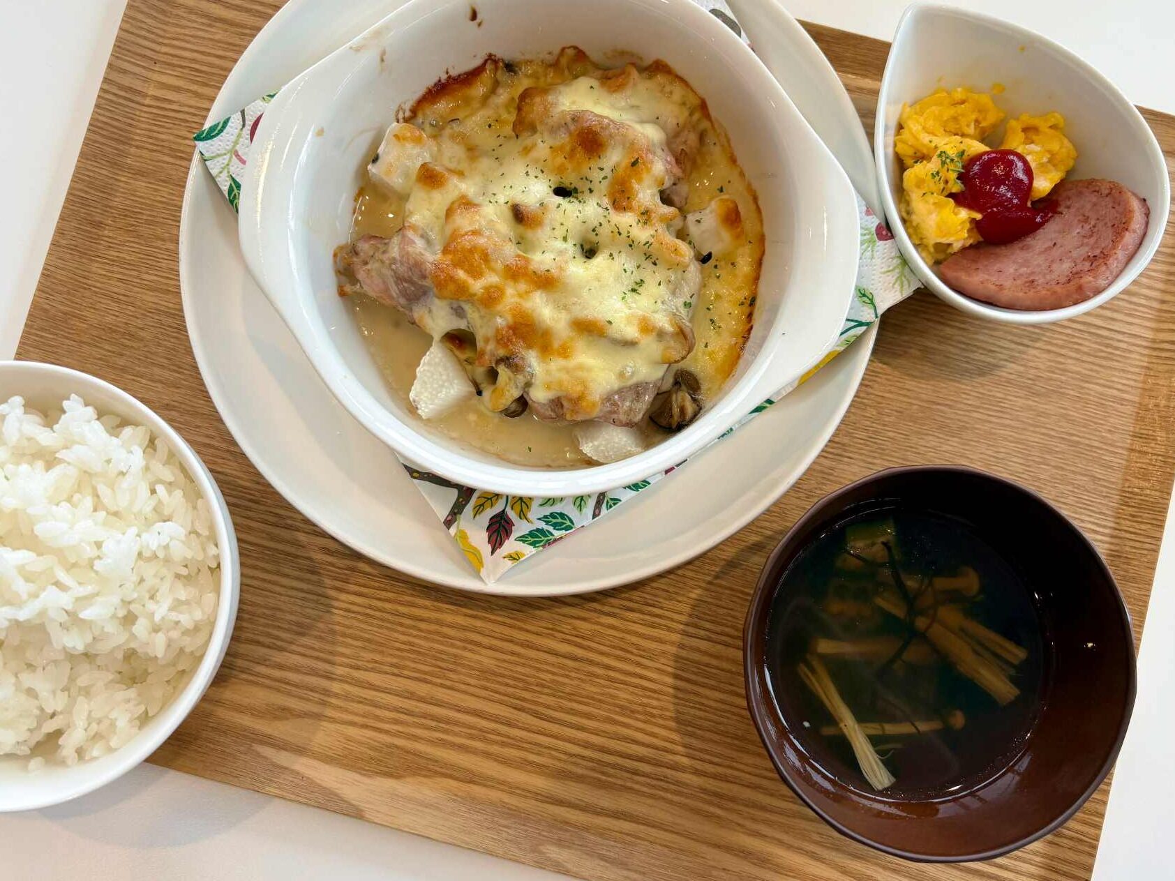 鶏と長いも、きのこのチーズ焼き
